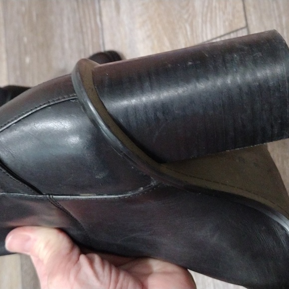 Kelsi Dagger black leather ankle booties. Size 6 - Picture 8 of 13